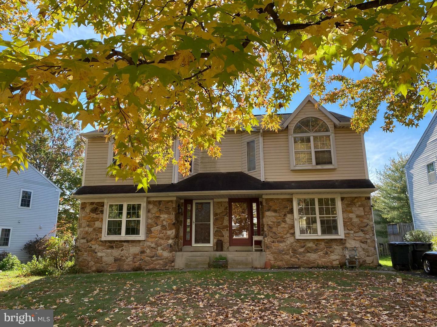 Property Photo:  5 Pearl Drive  PA 18901 