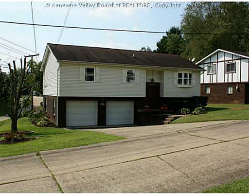 Property Photo: 108 Hollywood Drive WV 25560