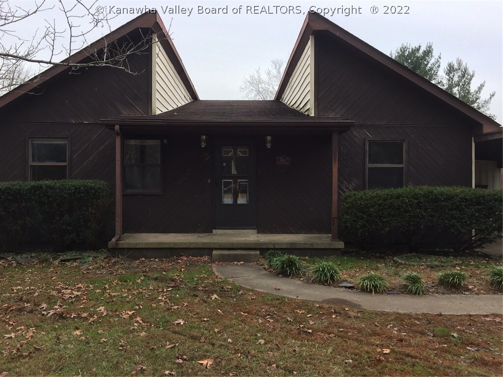 Property Photo: 2613 Henderson Avenue WV 25526