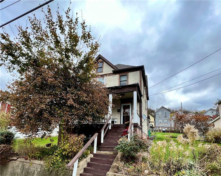 Property Photo:  523 Vermont Ave  PA 15045 