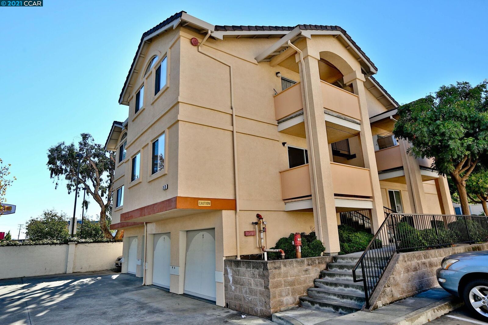 Property Photo: 14835 E 14th Street 26 CA 94578-2986