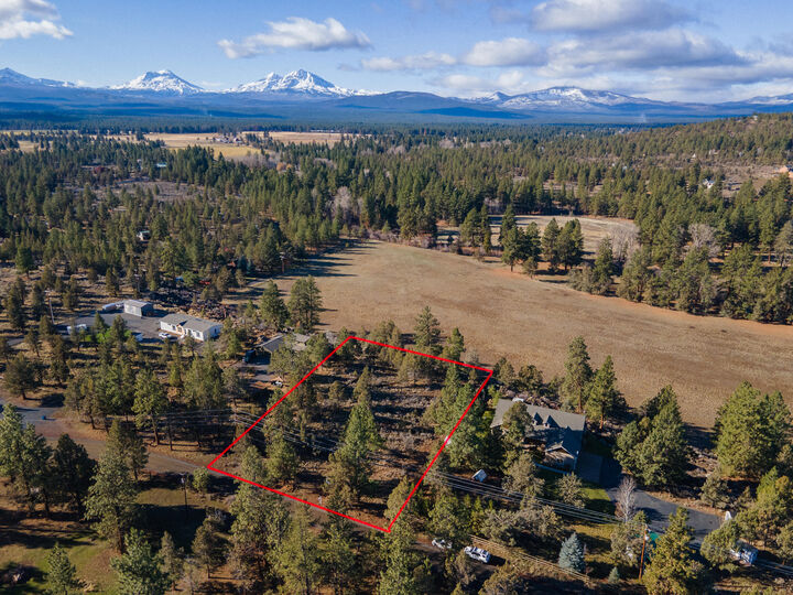 68831 Bradley Road  Sisters OR 97759 photo