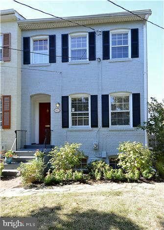 Property Photo:  1208 Portner Road  VA 22314 