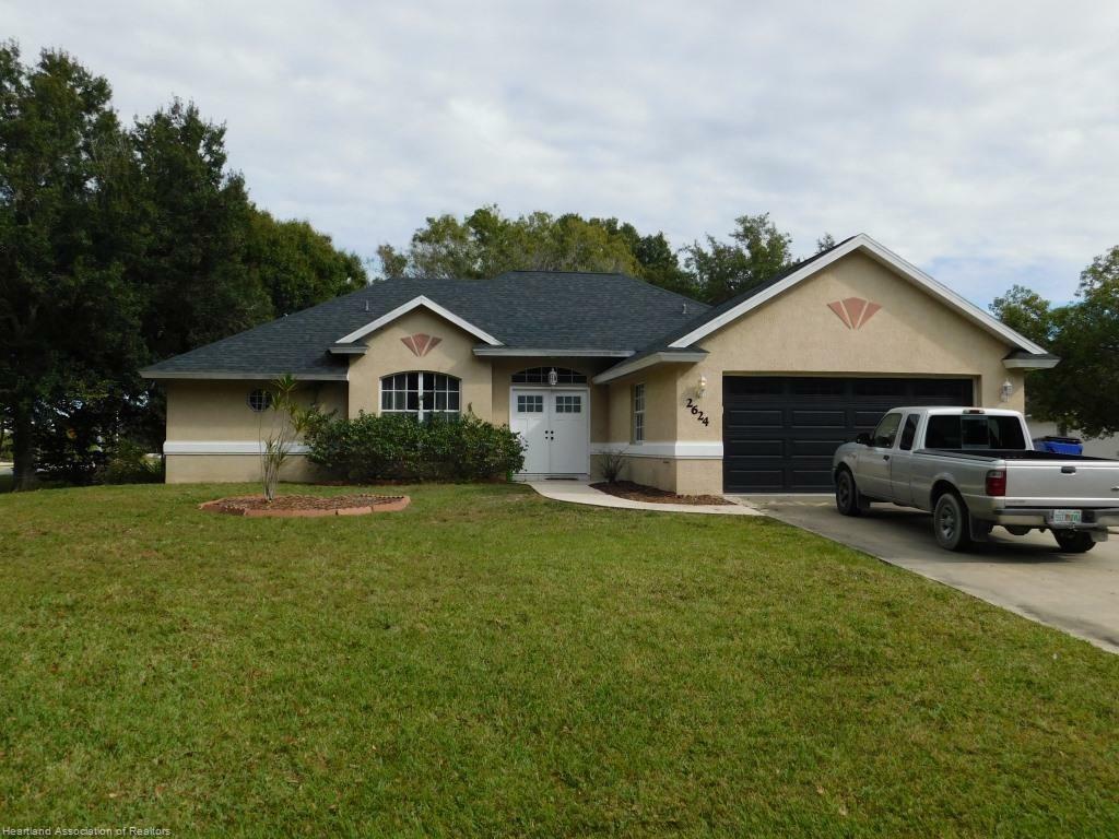 Property Photo:  2624 Sunset Drive  FL 33870 