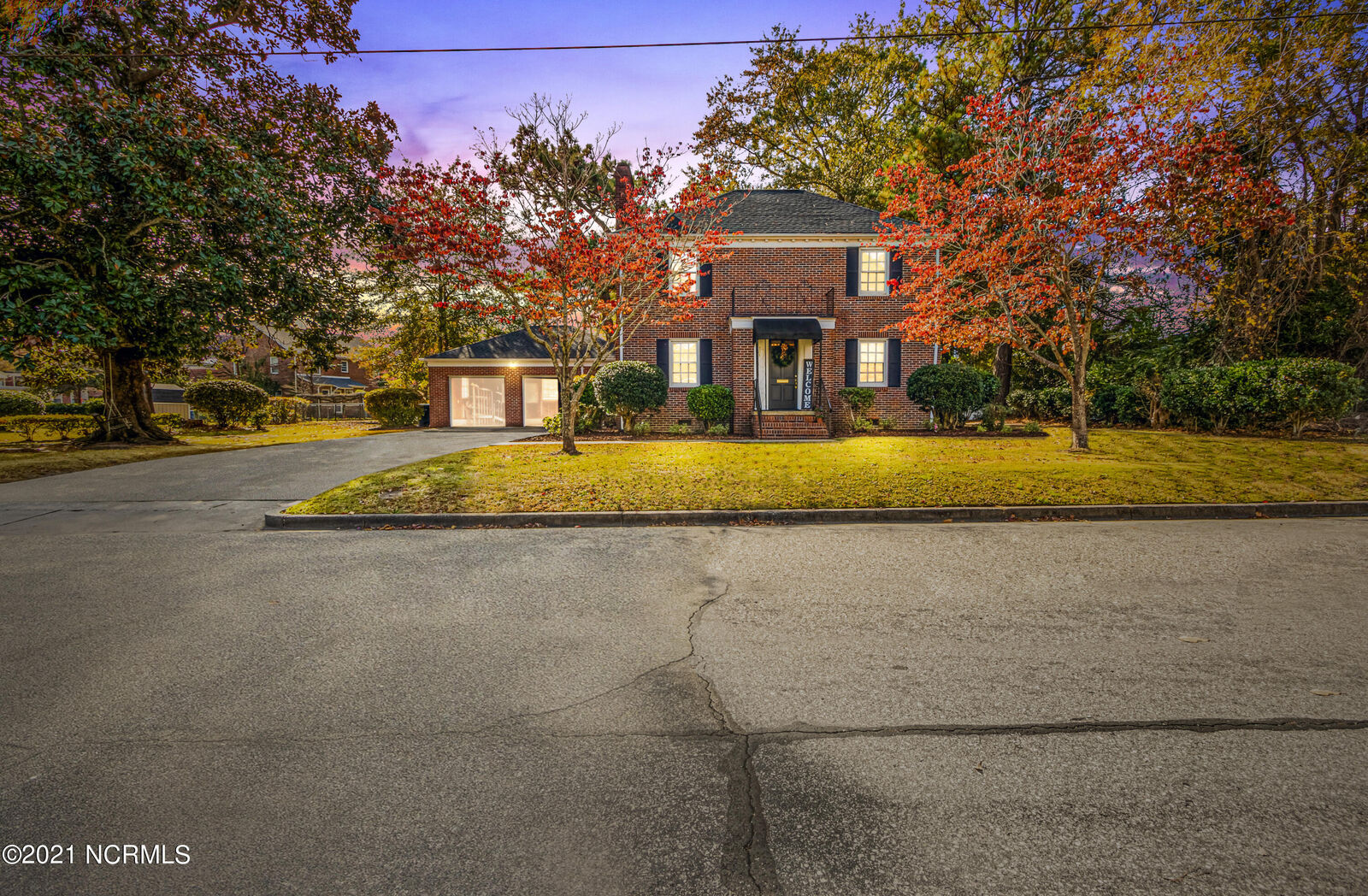 Property Photo:  303 Brentwood Avenue  NC 28540 