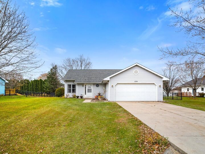 534 Danielson Dr  Darien WI 53114 photo