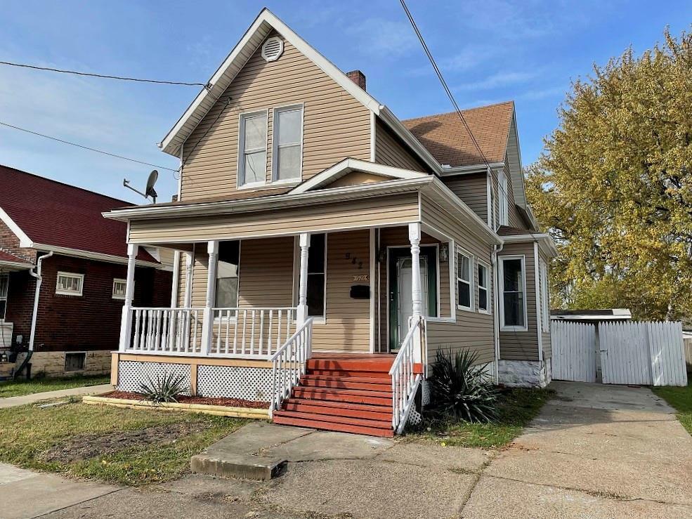 Property Photo:  942 E 11th Street  PA 16503 