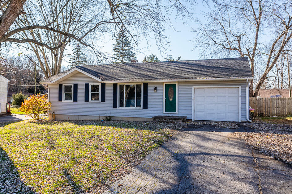 Property Photo: 5551 Dogwood Drive MI 49201