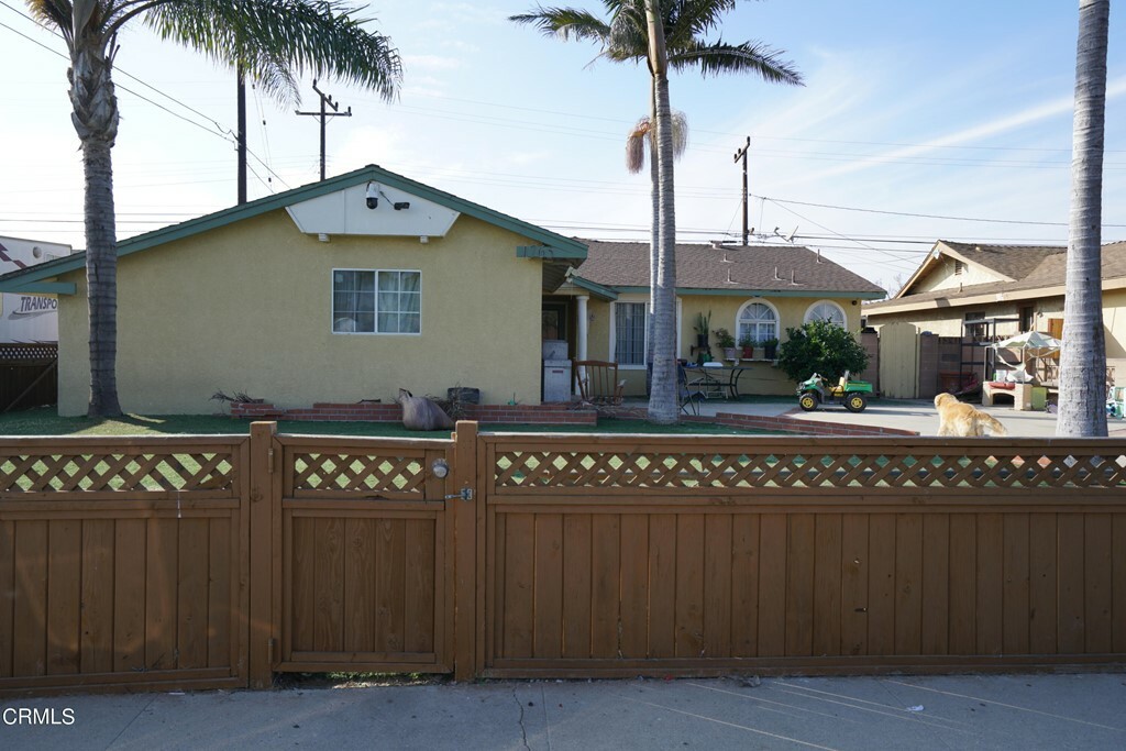 Property Photo:  1765 Kern Street  CA 93041 