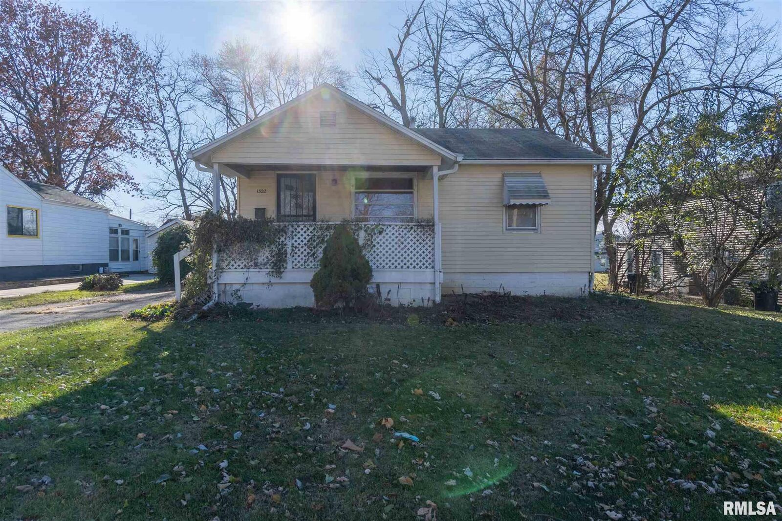 Property Photo:  1322 W Hanssler  IL 61604 