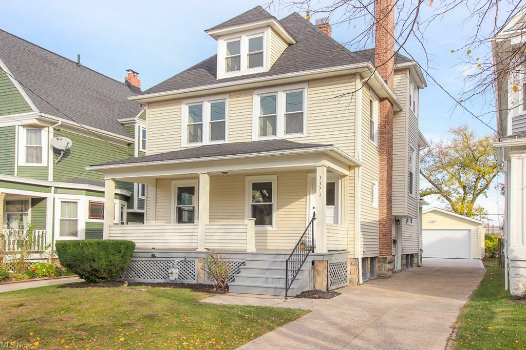Property Photo: 1371 Lakeland Avenue OH 44107