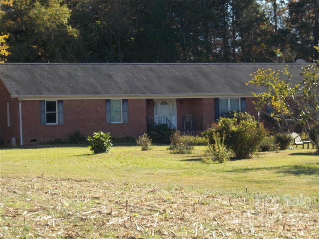 Property Photo:  109 Brief Road W  NC 28079 