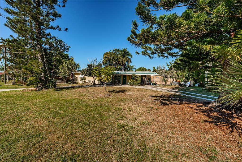 Property Photo:  4291 Neptune Drive SE  FL 33705 