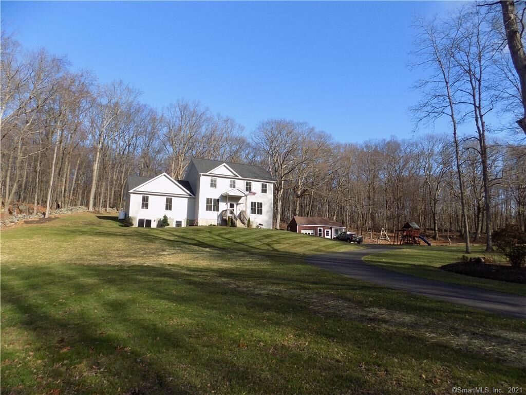 Property Photo:  44 Aunt Pattys Lane West  CT 06801 