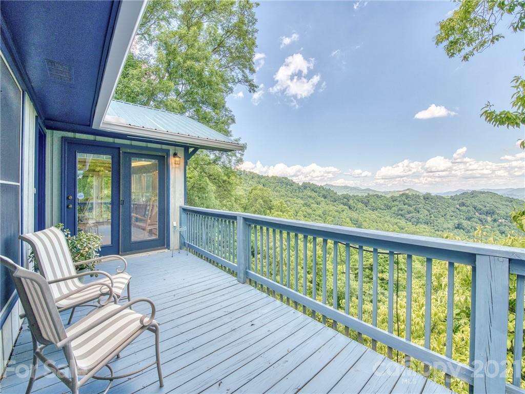 Property Photo:  732 Laurel Ridge Road  NC 28751 