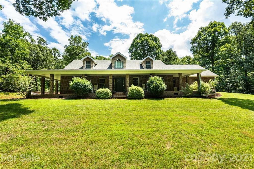 Property Photo:  2055 Old Homeplace Road  NC 28612 