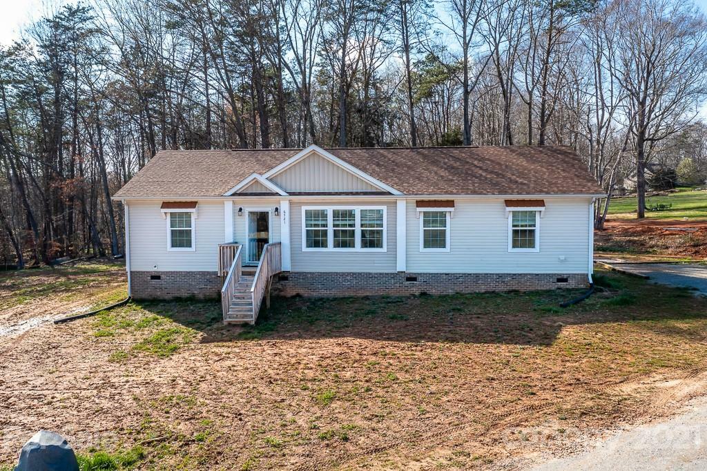 Property Photo:  6721 Forney Hill Road  NC 28037 