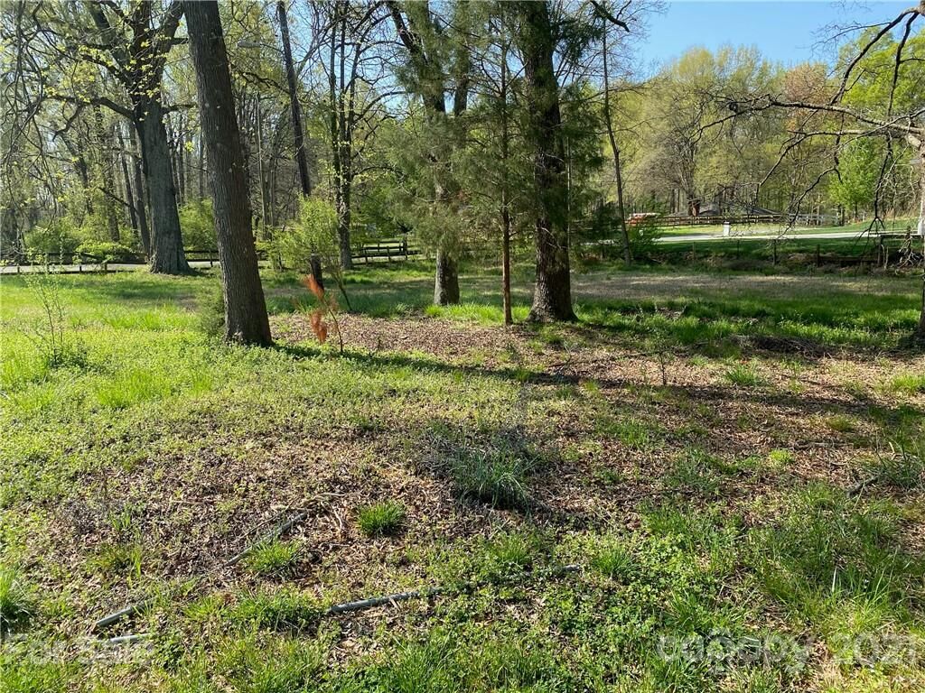 Property Photo:  Tbd Lindsay Lane  NC 28105 
