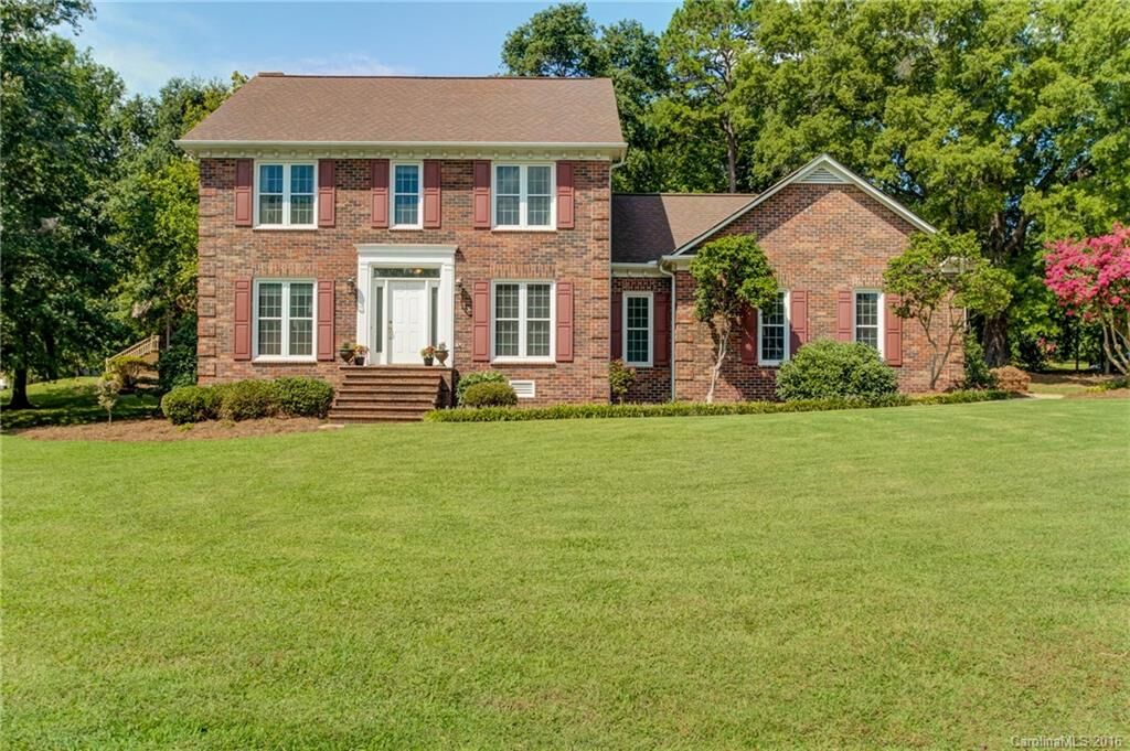 Property Photo:  1567 Wheaton Way NW  NC 28027 