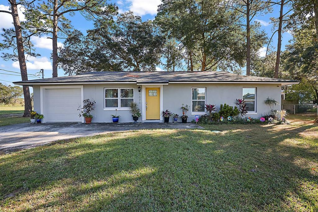Property Photo: 3679 Mohawk Drive FL 32757