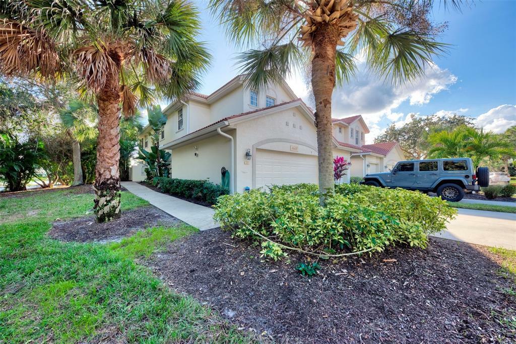 Property Photo:  4600 Club Drive 101  FL 33953 