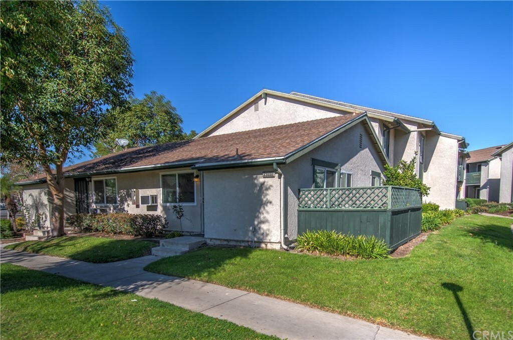 Property Photo:  23222 Orange Avenue 2  CA 92630 