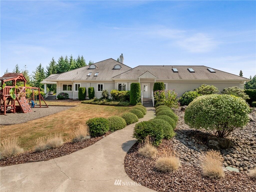 Property Photo: 2599 Seminary Hill Road WA 98531