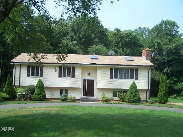 Property Photo: 19 Lisa Drive CT 06484