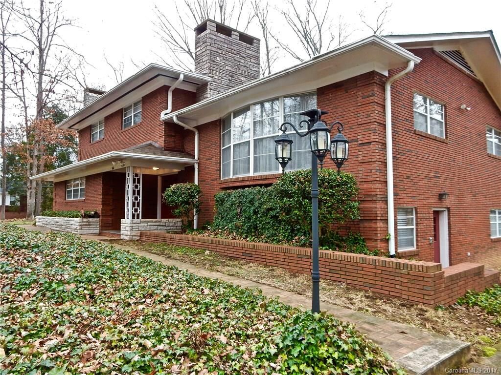 Property Photo:  1301 Allenbrook Drive  NC 28208 