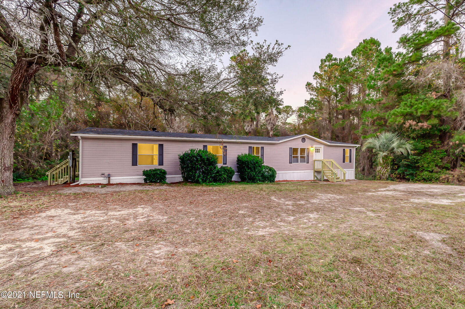 Property Photo: 3000 Grape Court FL 32068