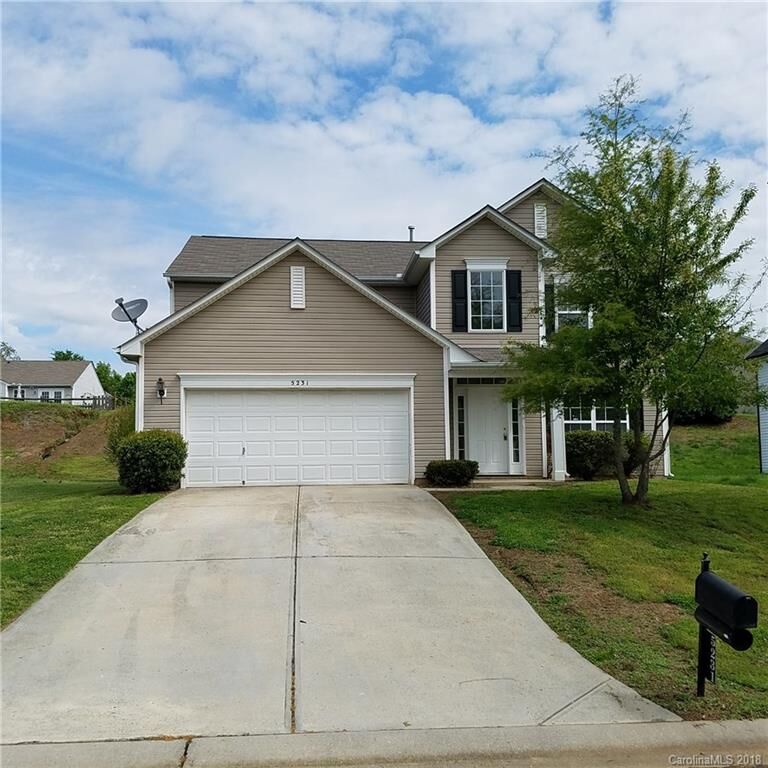 Property Photo: 5231 Hildreth Court NC 28025