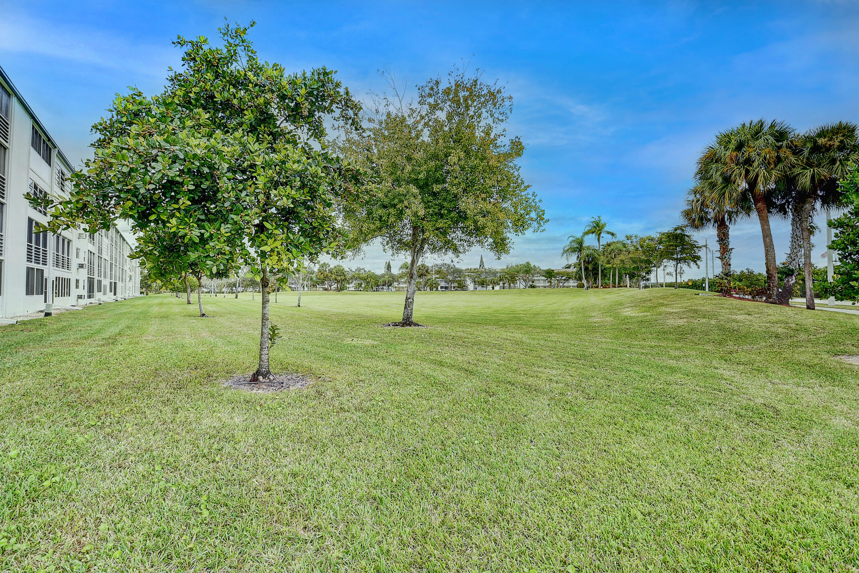 Property Photo:  1001 Lincoln A  FL 33434 