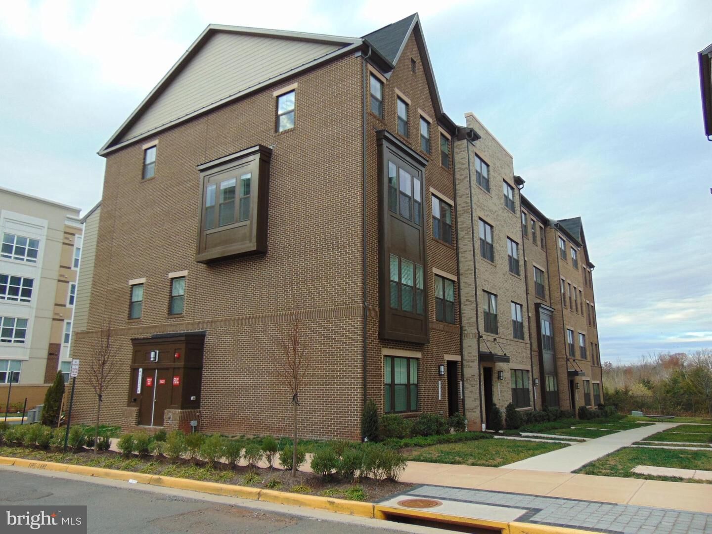 Property Photo:  45118 Admiral Drive  VA 20166 