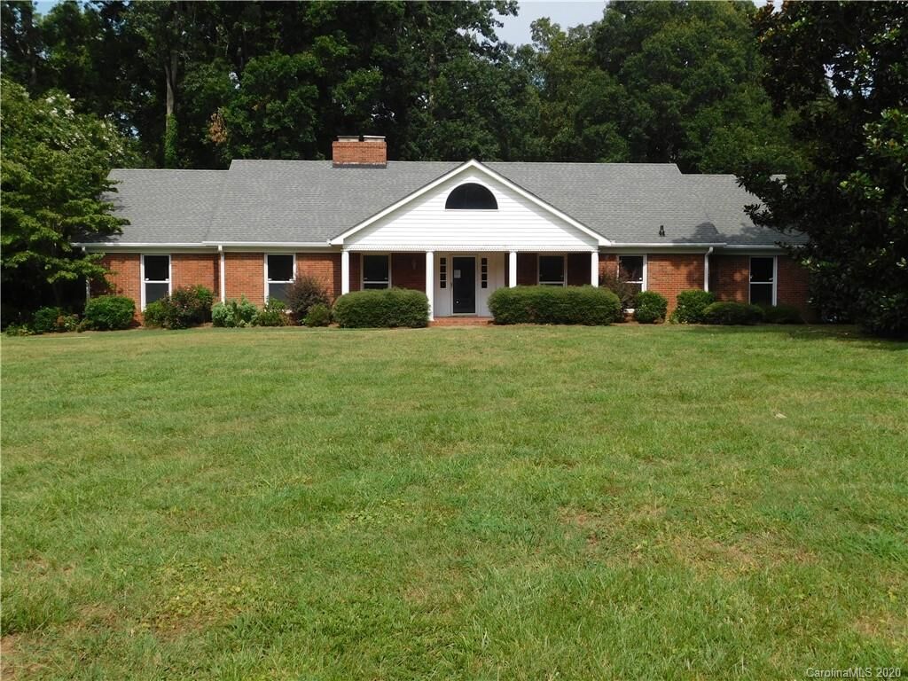 Property Photo: 2116 James Court SC 29732