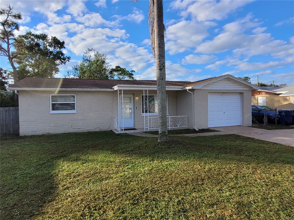 Property Photo: 3028 Fairmount Drive FL 34691