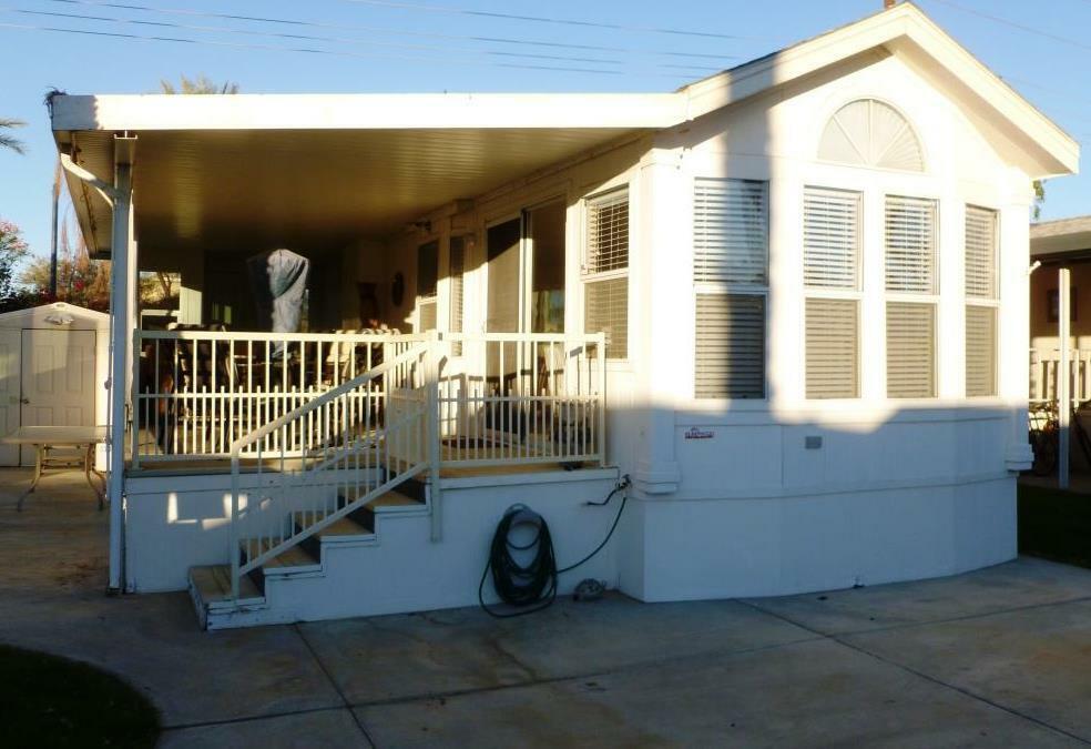Property Photo: 84136 Ave 44, #324 CA 92203