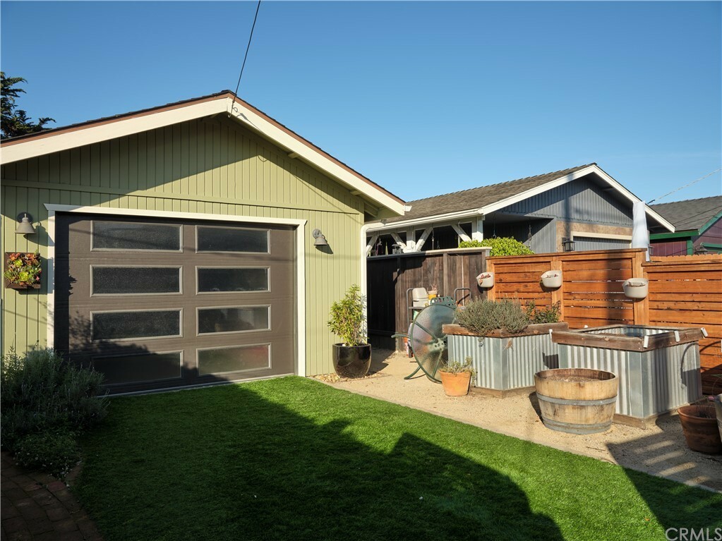 Property Photo:  1351 9th Street  CA 93402 