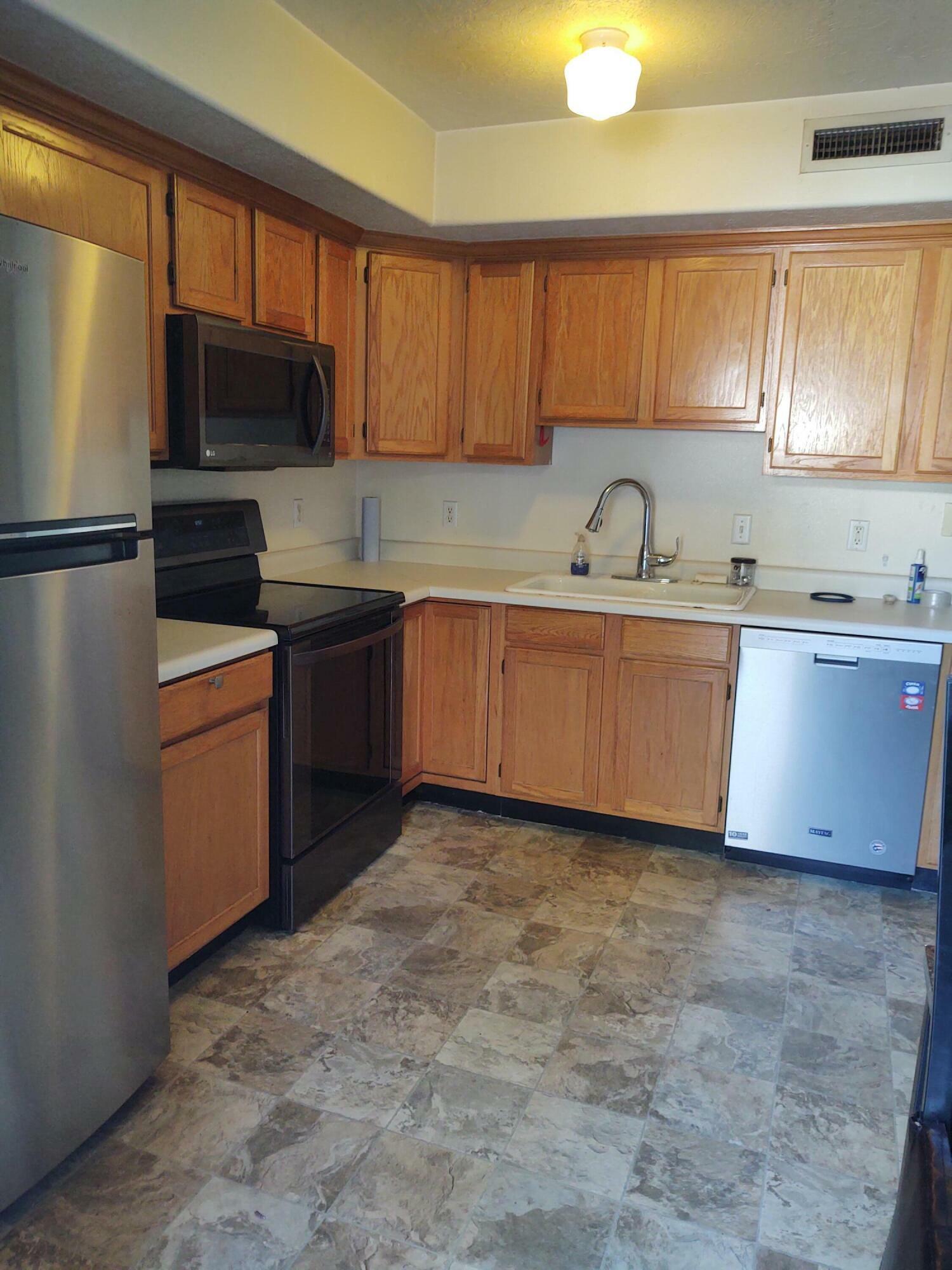 Property Photo:  684 W Buena Vista Blvd #204  UT 84780 