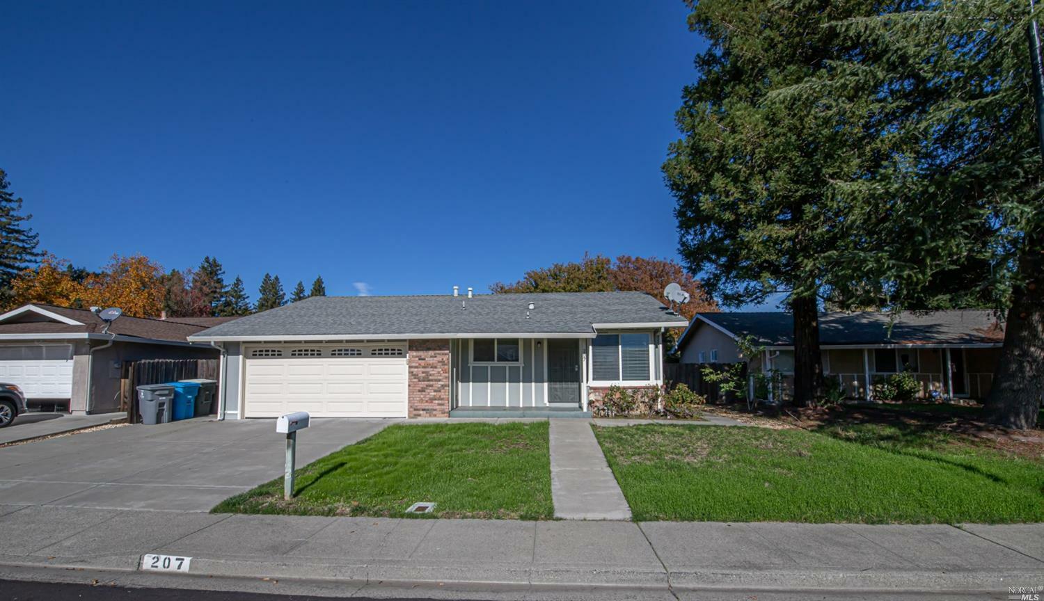 207 Stonyford Drive  Vacaville CA 95687 photo