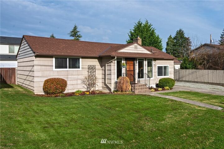 3716 SW 102nd Street  Seattle WA 98146 photo