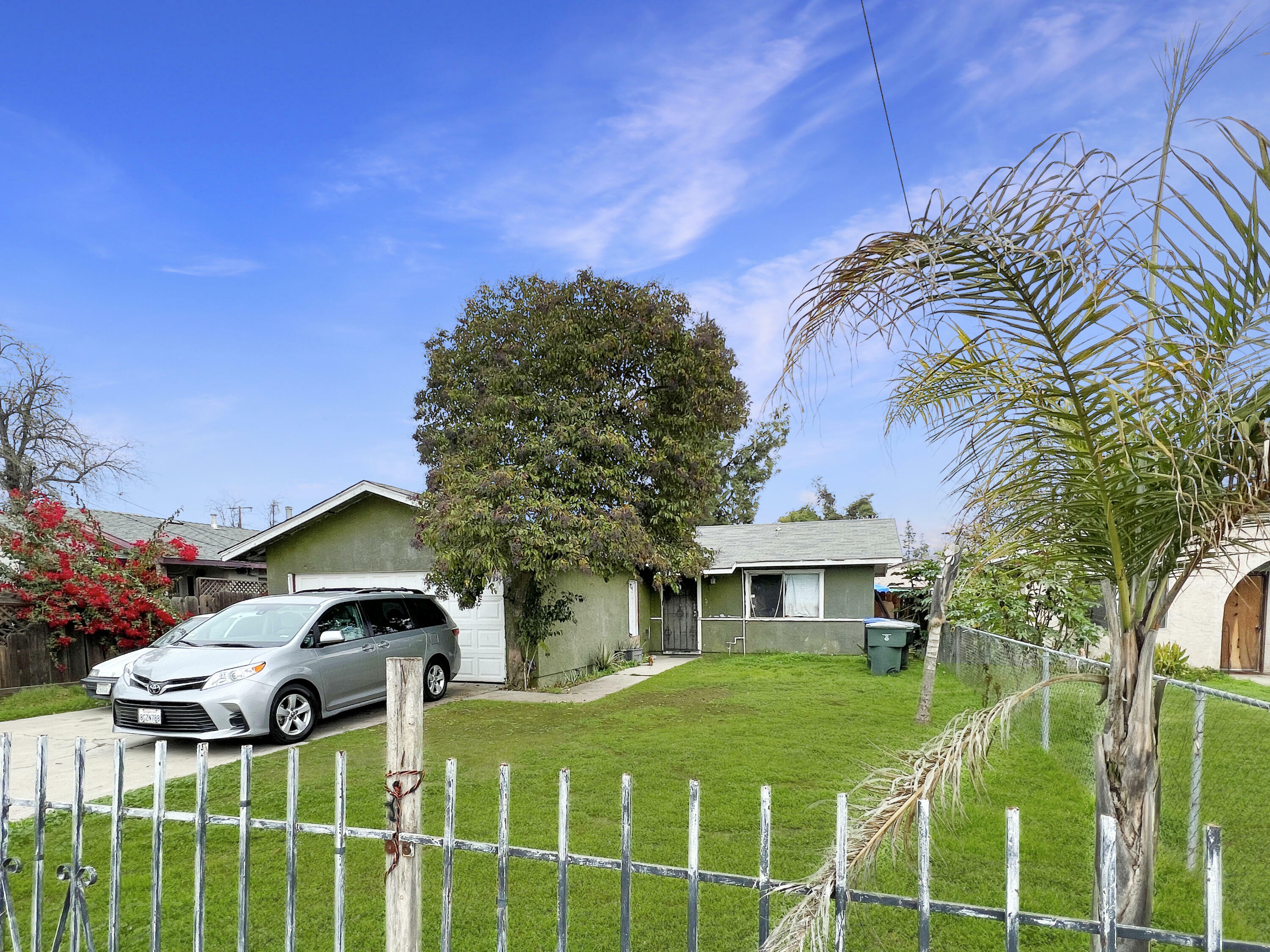 Property Photo:  1710 N Court Street  CA 93291 