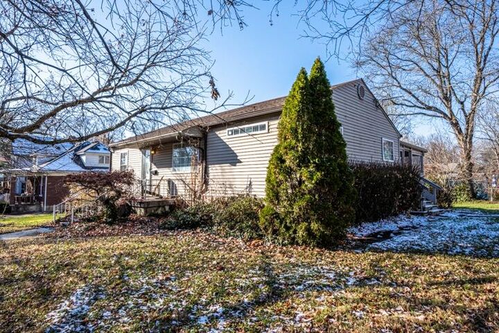 175 Huey Ave  Cincinnati OH 45233 photo