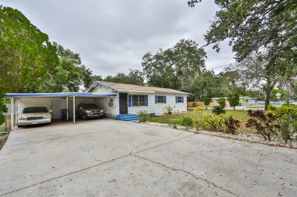 Property Photo:  618 19th Street E  FL 34208 