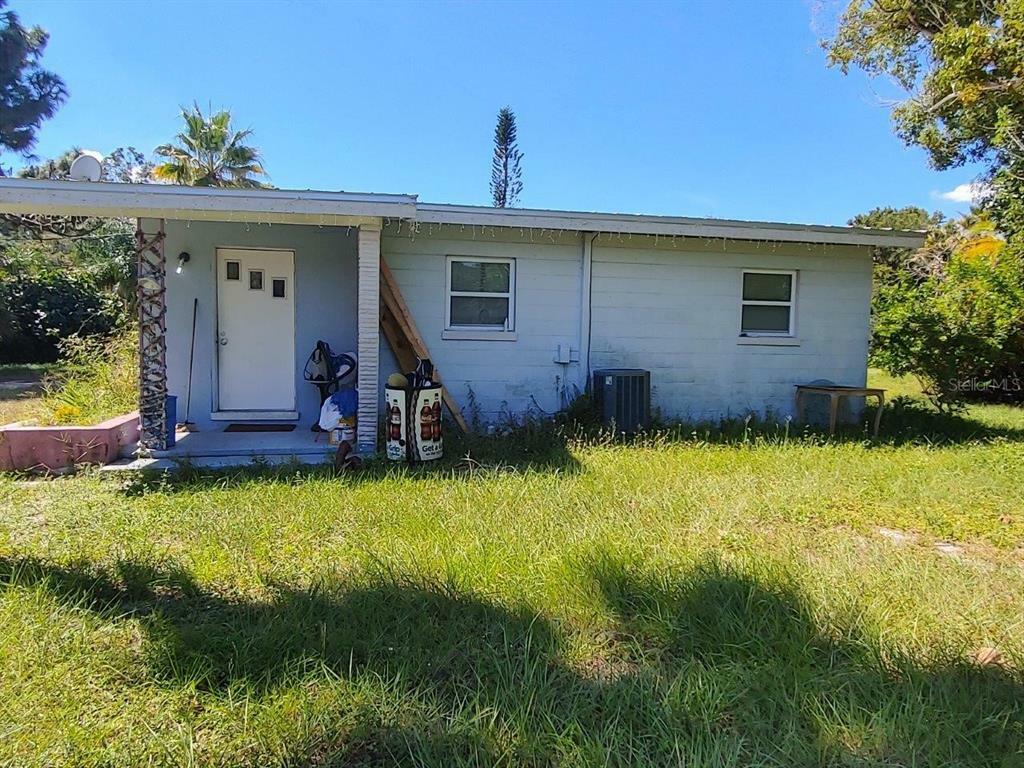 Property Photo:  2720 Whitney Road  FL 33760 