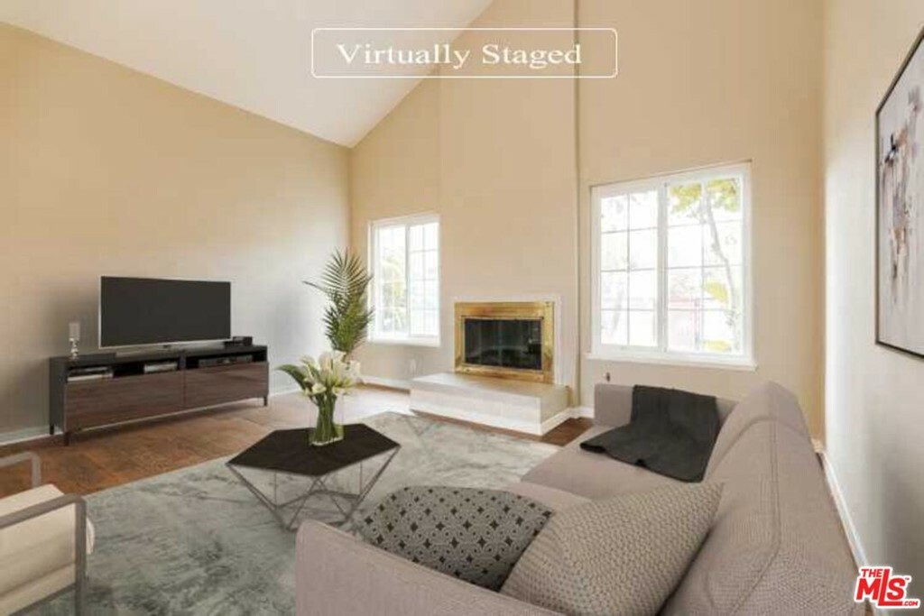 Property Photo:  27811 Siruela  CA 92692 