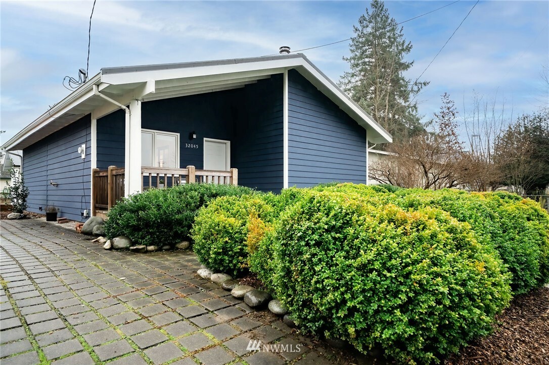 Property Photo:  32045 E Morrison Street  WA 98014 