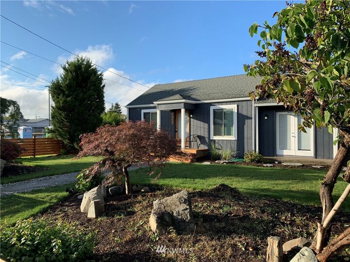 Property Photo:  1401 7th Street  WA 98270 
