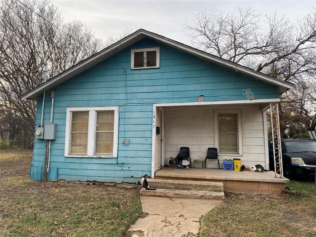 Property Photo: 1317 Brady Avenue TX 76801