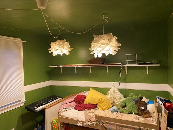 Property Photo:  11022 18th Avenue SW  WA 98146 