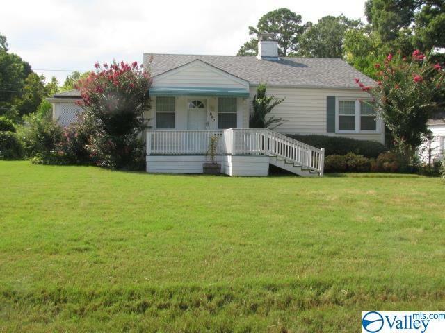 Property Photo:  867 Oakview Avenue  AL 35901 